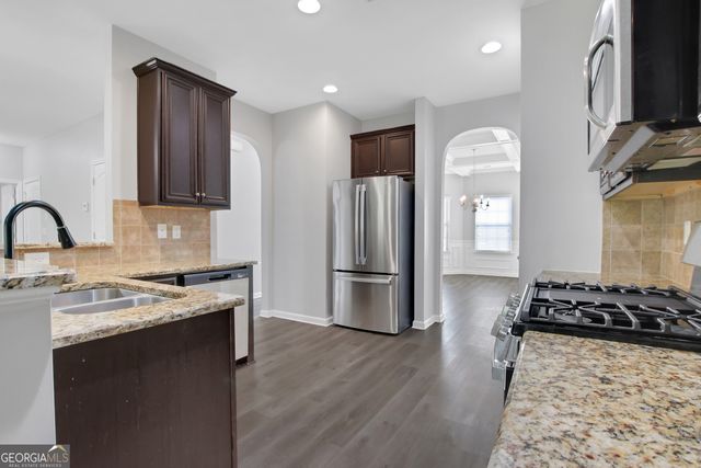 6740 Oak Hill Place, Fairburn, GA 30213