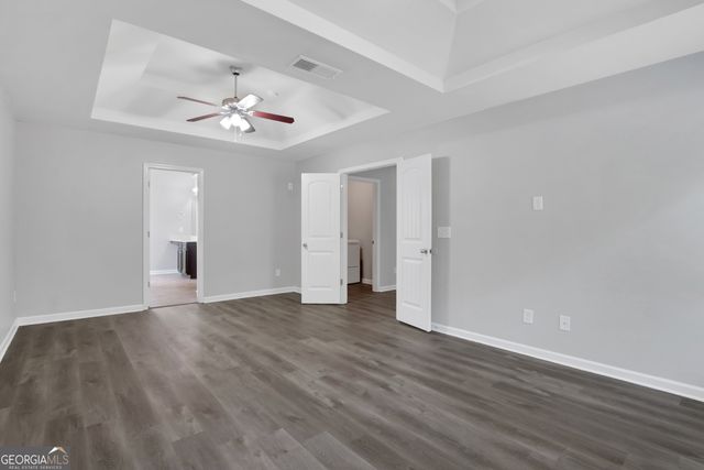 6740 Oak Hill Place, Fairburn, GA 30213