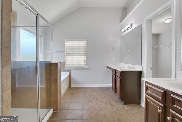 6740 Oak Hill Place, Fairburn, GA 30213