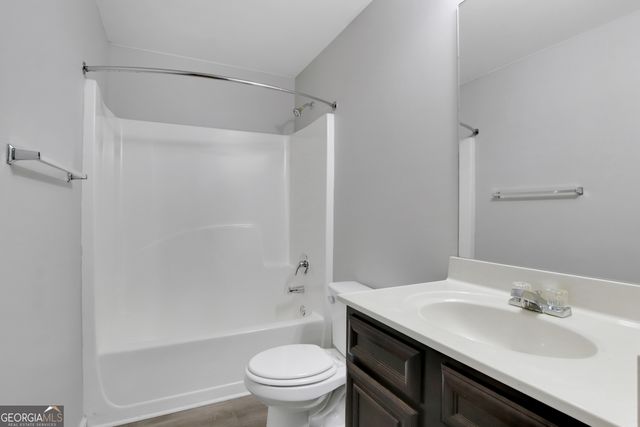 6740 Oak Hill Place, Fairburn, GA 30213