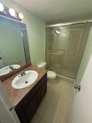 2020 NE 135th Street 503, North Miami, FL 33181