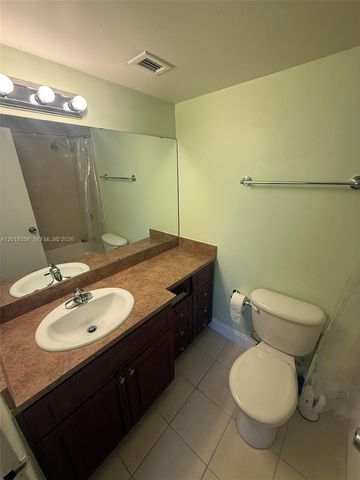 2020 NE 135th Street 503, North Miami, FL 33181