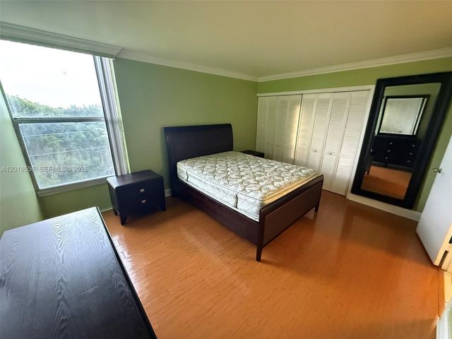 2020 NE 135th Street 503, North Miami, FL 33181
