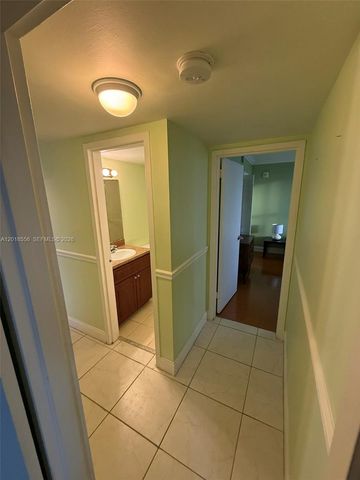 2020 NE 135th Street 503, North Miami, FL 33181