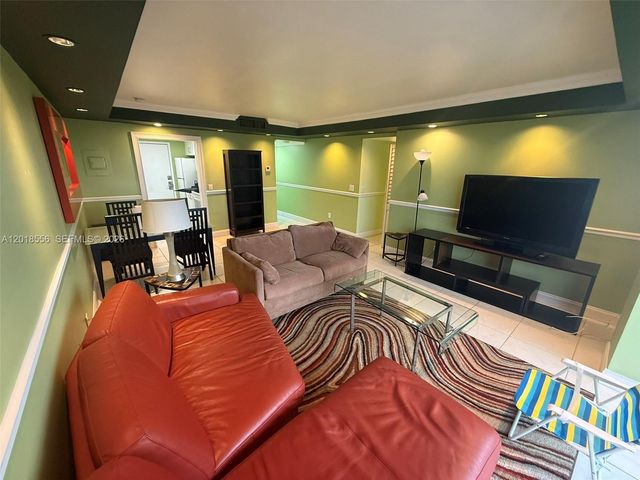 2020 NE 135th Street 503, North Miami, FL 33181