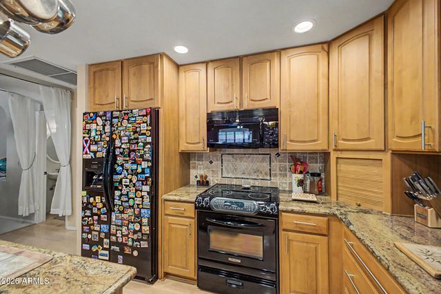 9146 W ORAIBI Drive, Peoria, AZ 85382