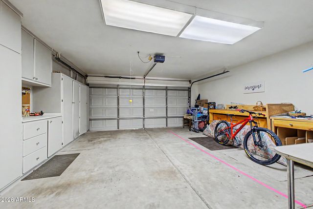 9146 W ORAIBI Drive, Peoria, AZ 85382