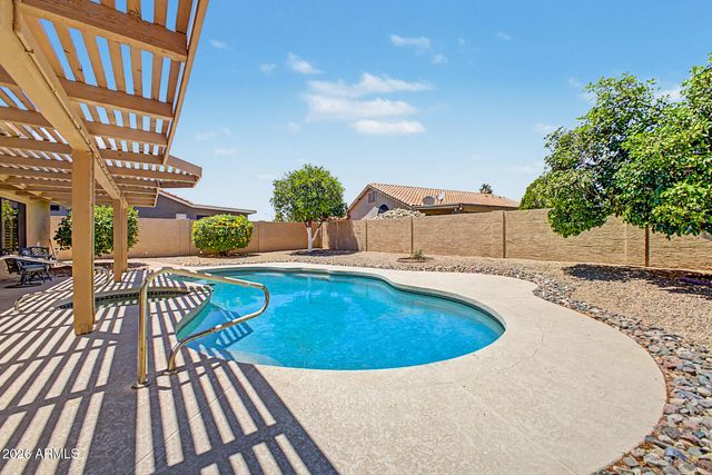 9146 W ORAIBI Drive, Peoria, AZ 85382
