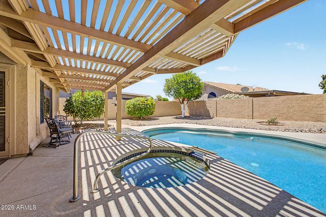 9146 W ORAIBI Drive, Peoria, AZ 85382