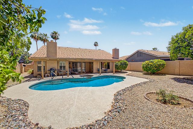 9146 W ORAIBI Drive, Peoria, AZ 85382