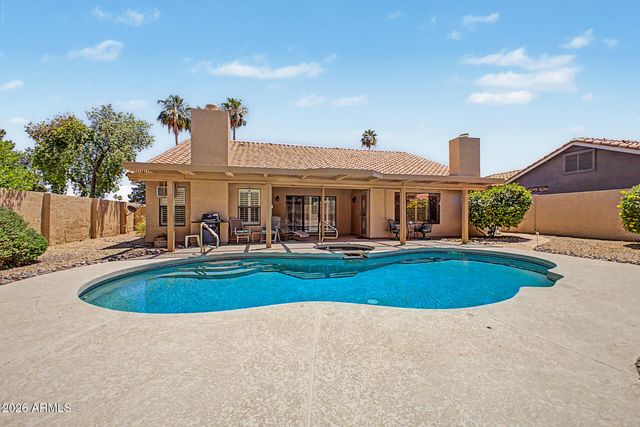 9146 W ORAIBI Drive, Peoria, AZ 85382