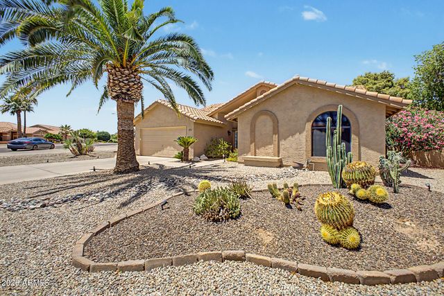 9146 W ORAIBI Drive, Peoria, AZ 85382