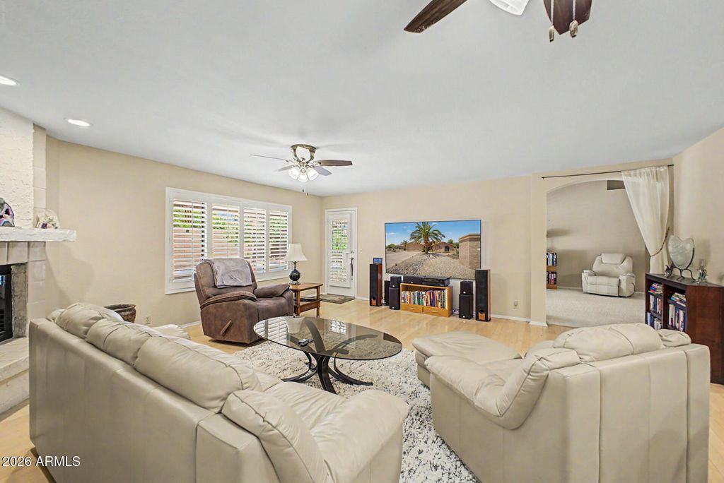 9146 W ORAIBI Drive, Peoria, AZ 85382 — photo 3