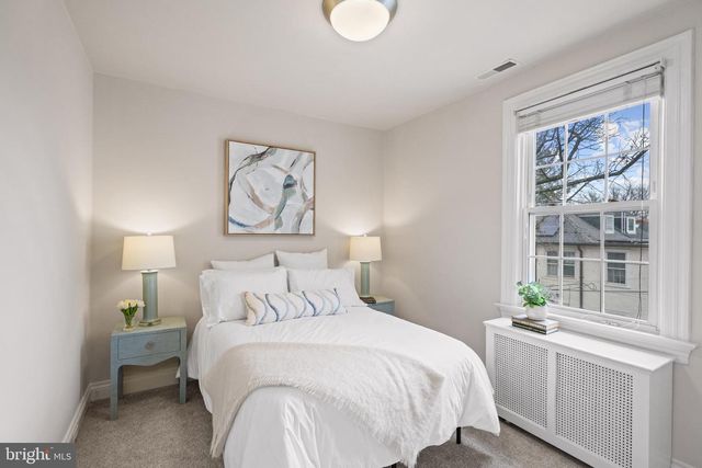 3308 CATHEDRAL AVE NW, Washington, DC 20008