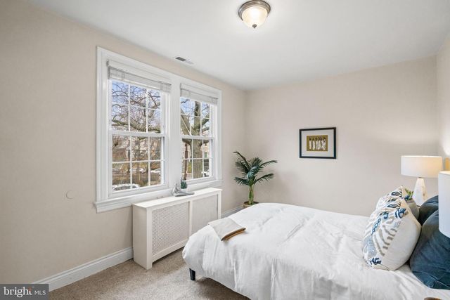 3308 CATHEDRAL AVE NW, Washington, DC 20008