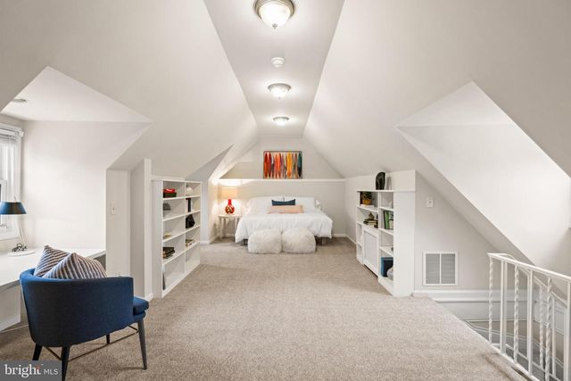 3308 CATHEDRAL AVE NW, Washington, DC 20008