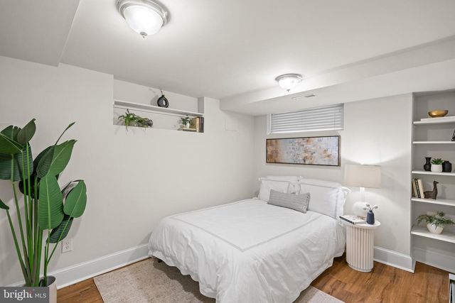 3308 CATHEDRAL AVE NW, Washington, DC 20008