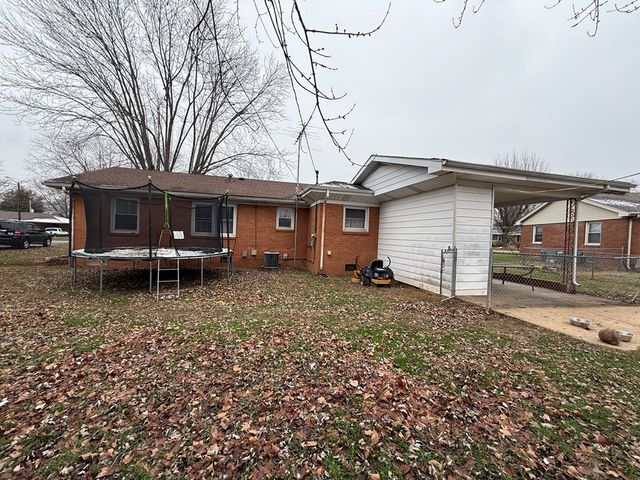 3410 Leland Cir, Hopkinsville, KY 42240