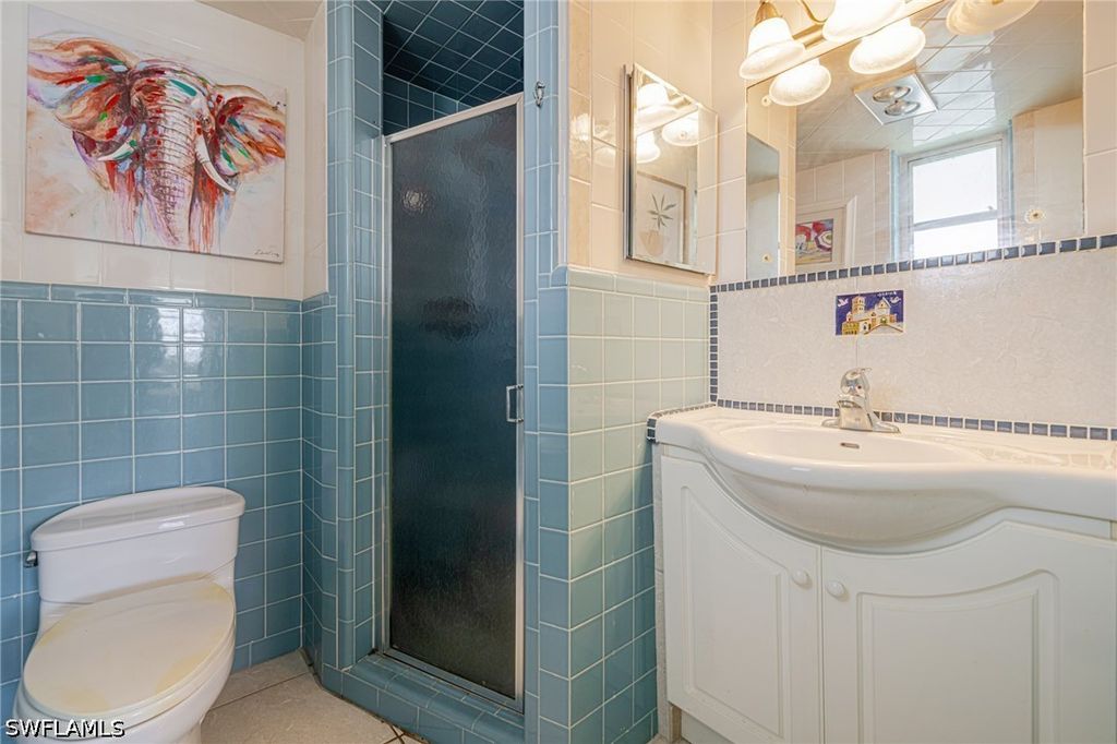 Image 13 of property listing at 4216 SE 4th PL 12, Cape Coral, FL 33904
