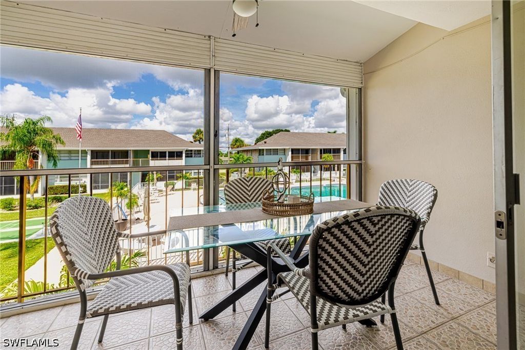 Image 18 of property listing at 4216 SE 4th PL 12, Cape Coral, FL 33904