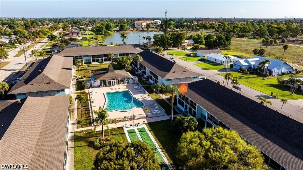 Image 24 of property listing at 4216 SE 4th PL 12, Cape Coral, FL 33904