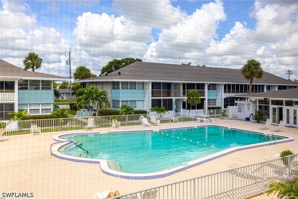 Image 27 of property listing at 4216 SE 4th PL 12, Cape Coral, FL 33904
