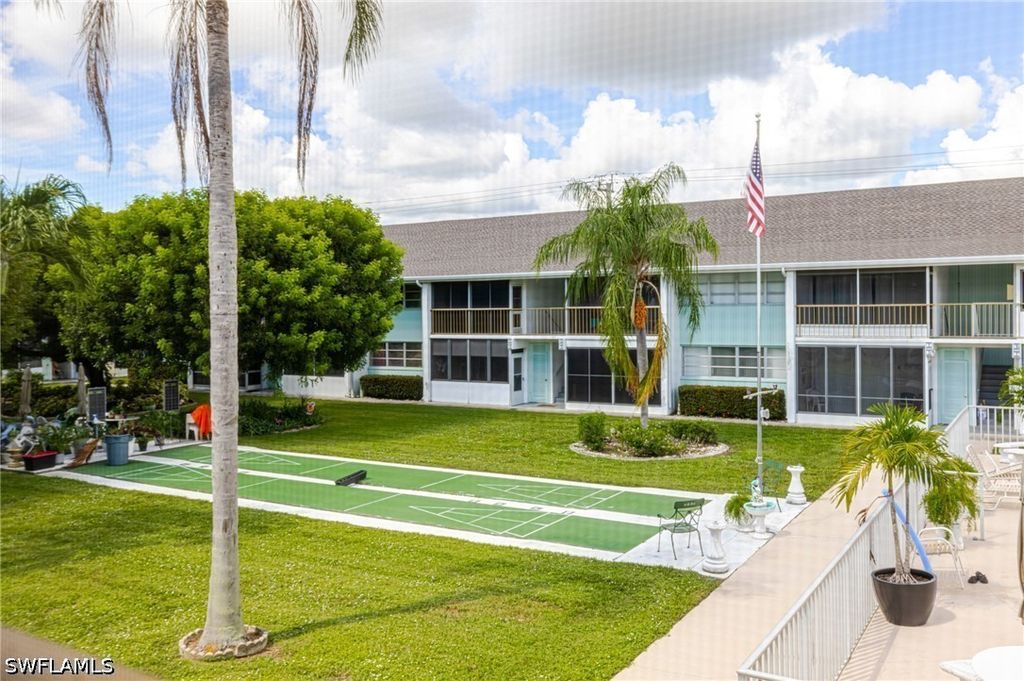 Image 30 of property listing at 4216 SE 4th PL 12, Cape Coral, FL 33904