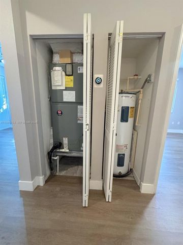 11400 NW 75th Ter, Doral, FL 33178