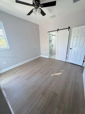 11400 NW 75th Ter, Doral, FL 33178