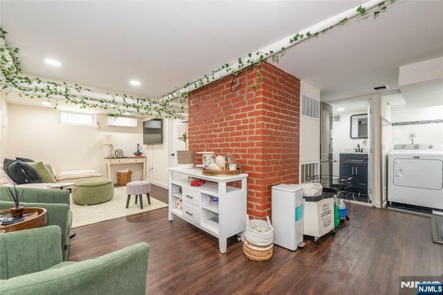 77 1st Avenue, Little Falls, NJ 07424