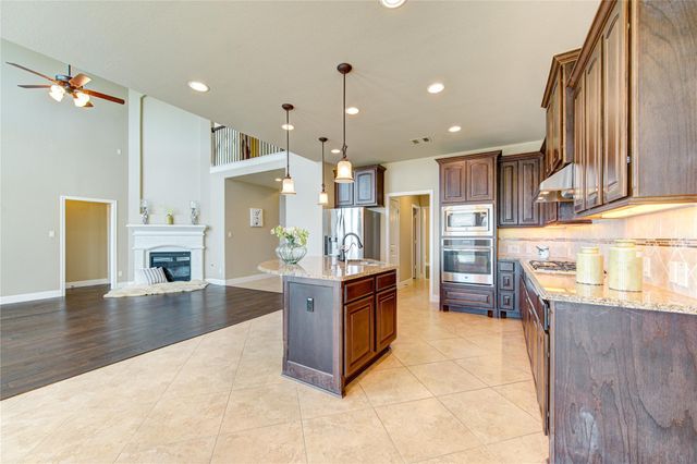 4623 Montcliff Bend Lane, Sugar Land, TX 77479