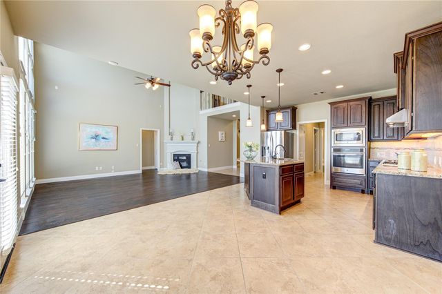 4623 Montcliff Bend Lane, Sugar Land, TX 77479