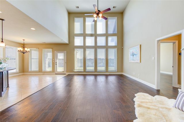 4623 Montcliff Bend Lane, Sugar Land, TX 77479