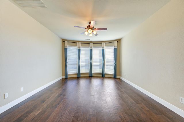 4623 Montcliff Bend Lane, Sugar Land, TX 77479