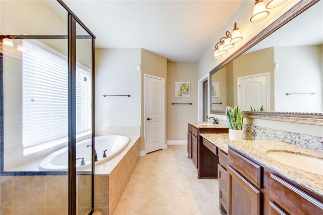 4623 Montcliff Bend Lane, Sugar Land, TX 77479