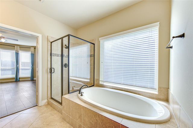 4623 Montcliff Bend Lane, Sugar Land, TX 77479