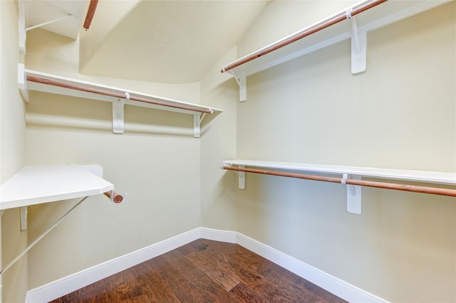 4623 Montcliff Bend Lane, Sugar Land, TX 77479