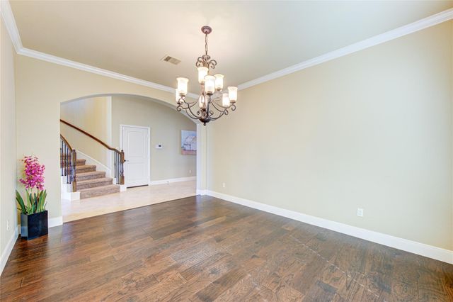 4623 Montcliff Bend Lane, Sugar Land, TX 77479