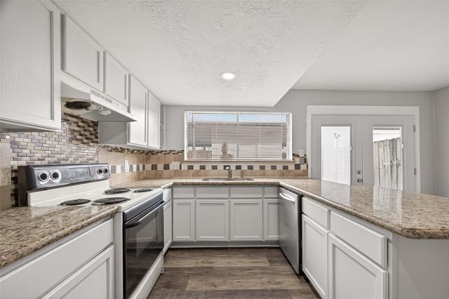 7031 Chasewood Drive, Missouri City, TX 77489