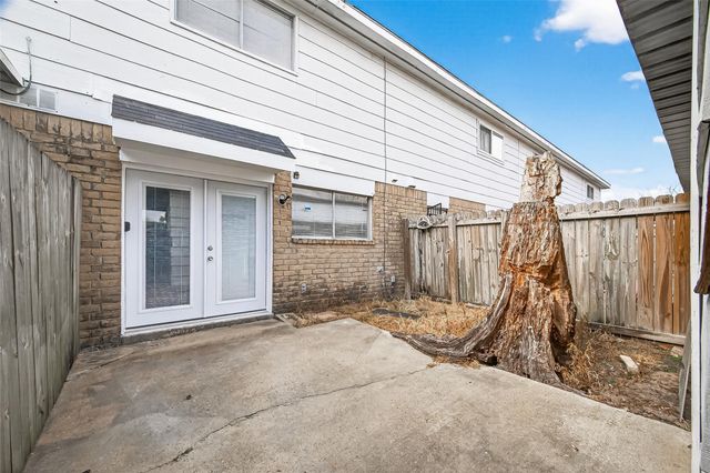 7031 Chasewood Drive, Missouri City, TX 77489