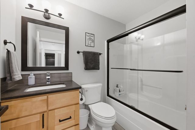 3251 N Westwind Bay St, Wichita, KS 67205