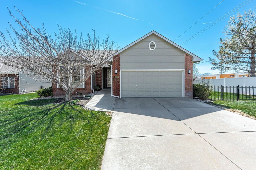 3251 N Westwind Bay St, Wichita, KS 67205