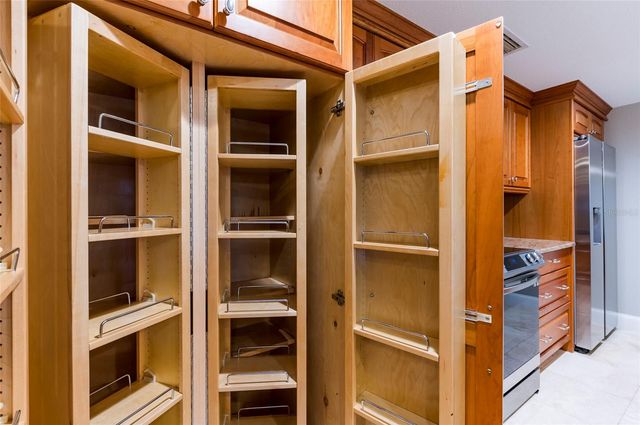 36750 US HIGHWAY 19 N 04221, Palm Harbor, FL 34684