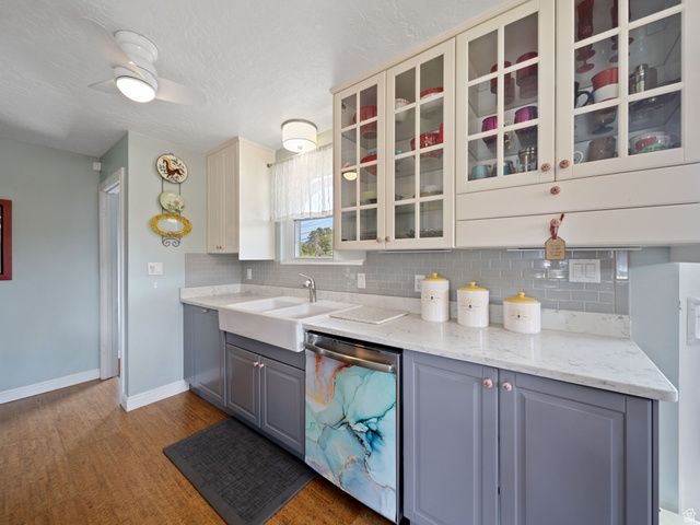 5597 S HILLSIDE DR, Murray, UT 84107