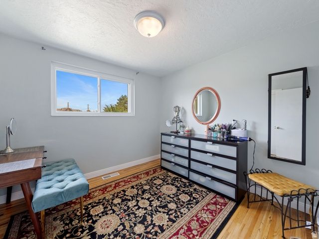 5597 S HILLSIDE DR, Murray, UT 84107