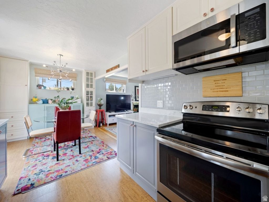 Image 16 of property listing at 5597 S HILLSIDE DR, Murray, UT 84107