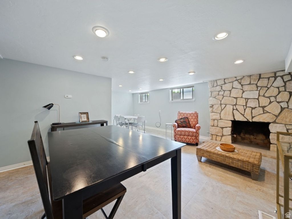 Image 25 of property listing at 5597 S HILLSIDE DR, Murray, UT 84107