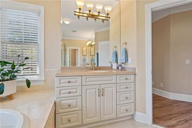 4447 Kendale Road, High Point, NC 27265