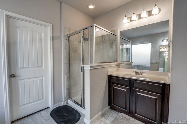 4613 Falling Oak, Cibolo, TX 78108