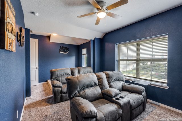 4613 Falling Oak, Cibolo, TX 78108